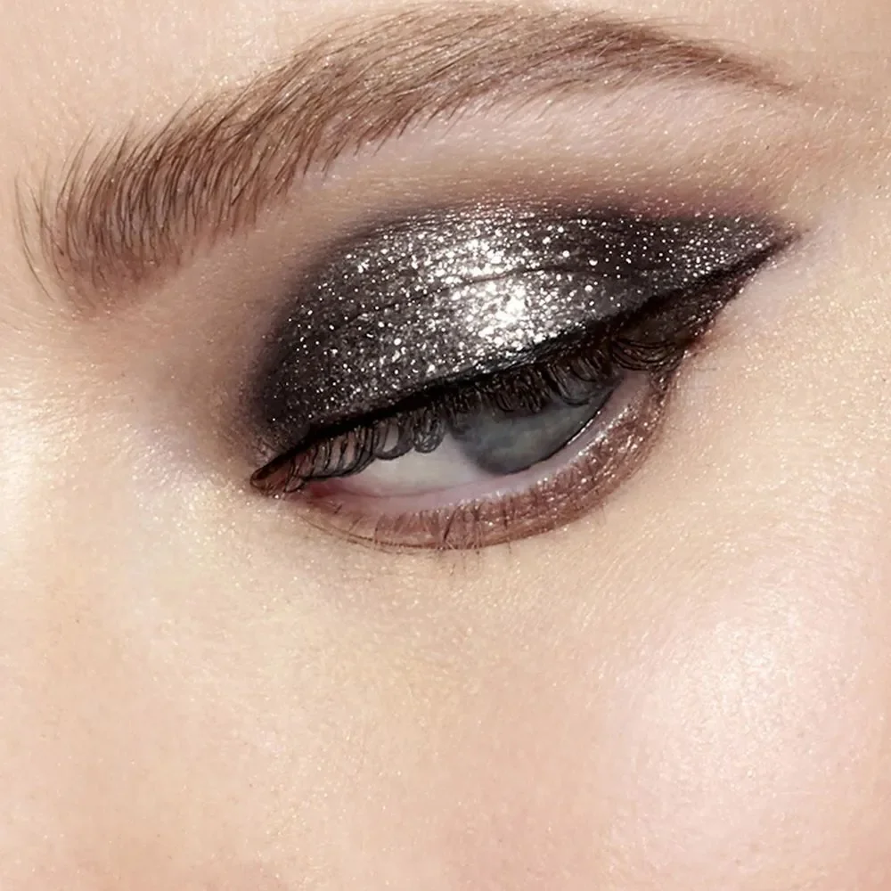 STILA Glitter & Glow Liquid Eye Shadow Size(oz): 0.153 fl. oz. /4.5 mL